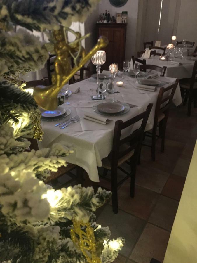 Sui Passi Di Francesco Hotel Valfabbrica Exterior foto
